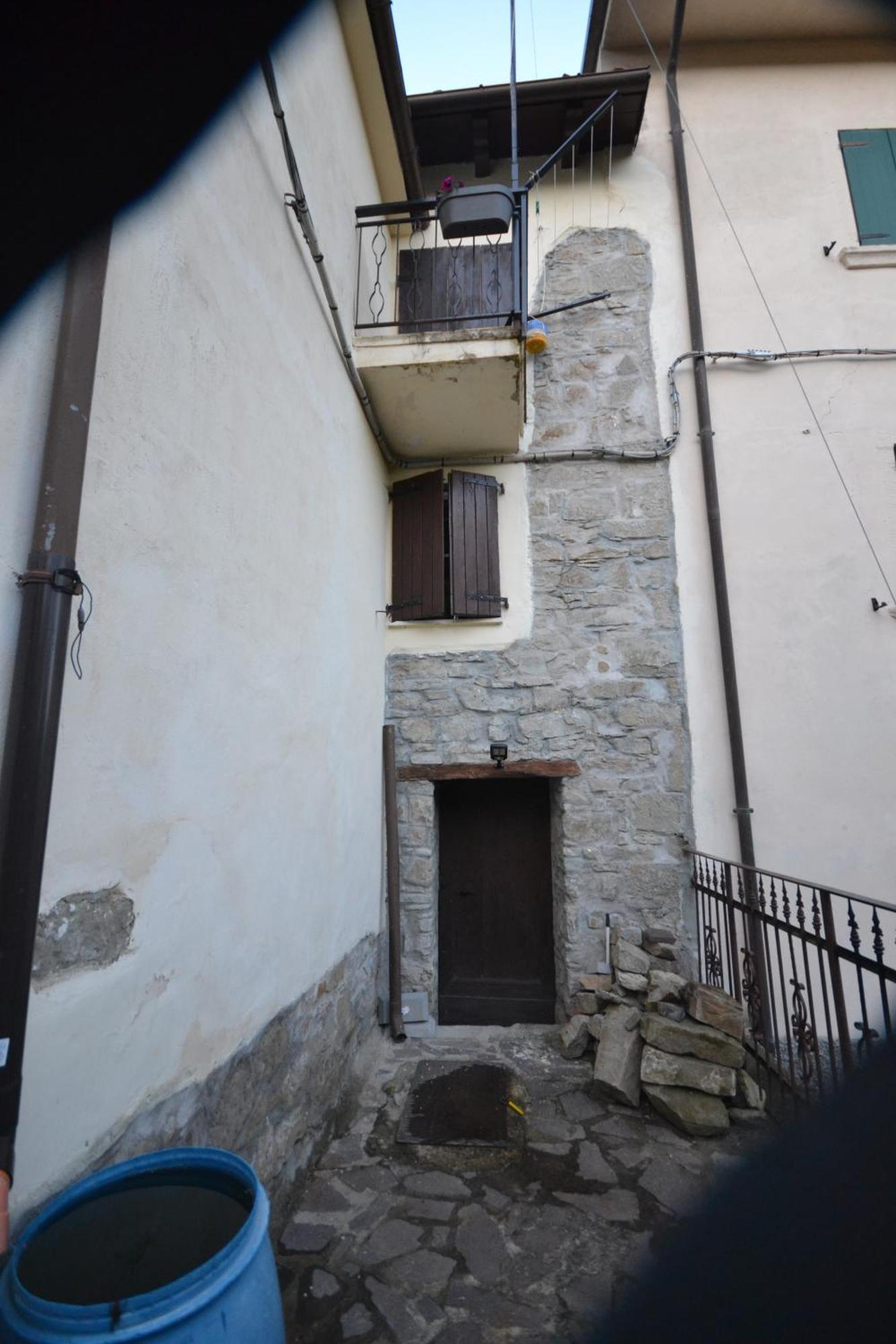 Casa Vacanze Mingos Lodio Di La Carpineta Exterior photo